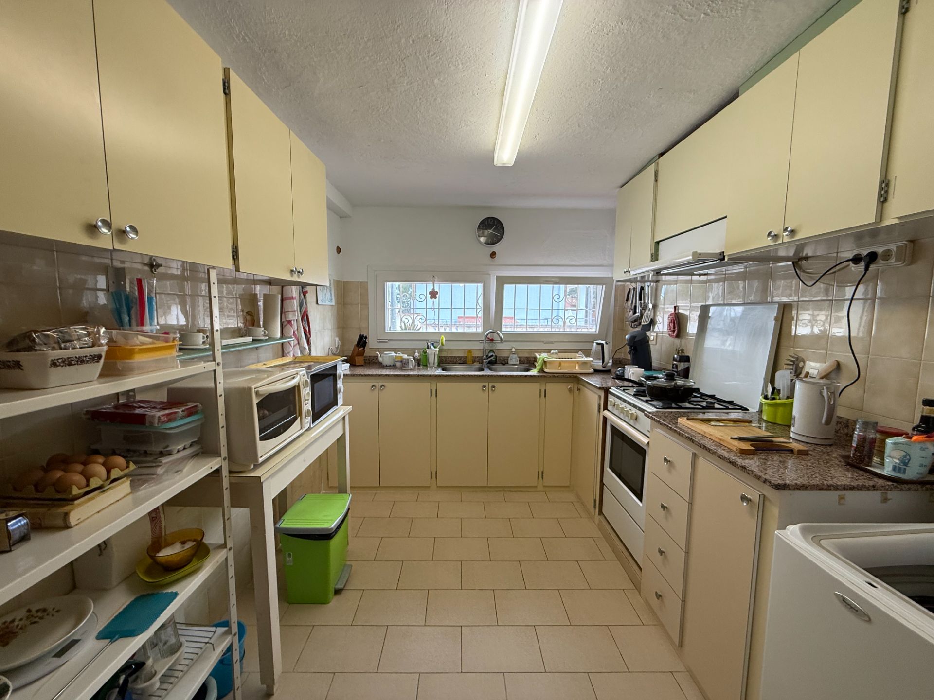 **Bonita casa unifamiliar en Venta en una Ubicación Tranquila** - Image 27