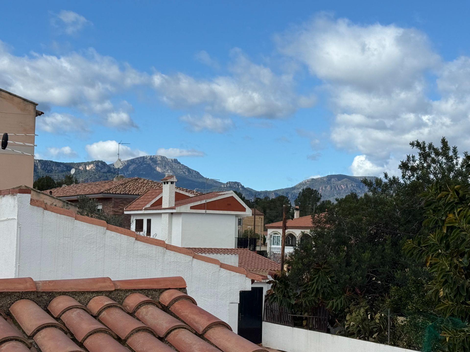 **Bonita casa unifamiliar en Venta en una Ubicación Tranquila** - Image 38