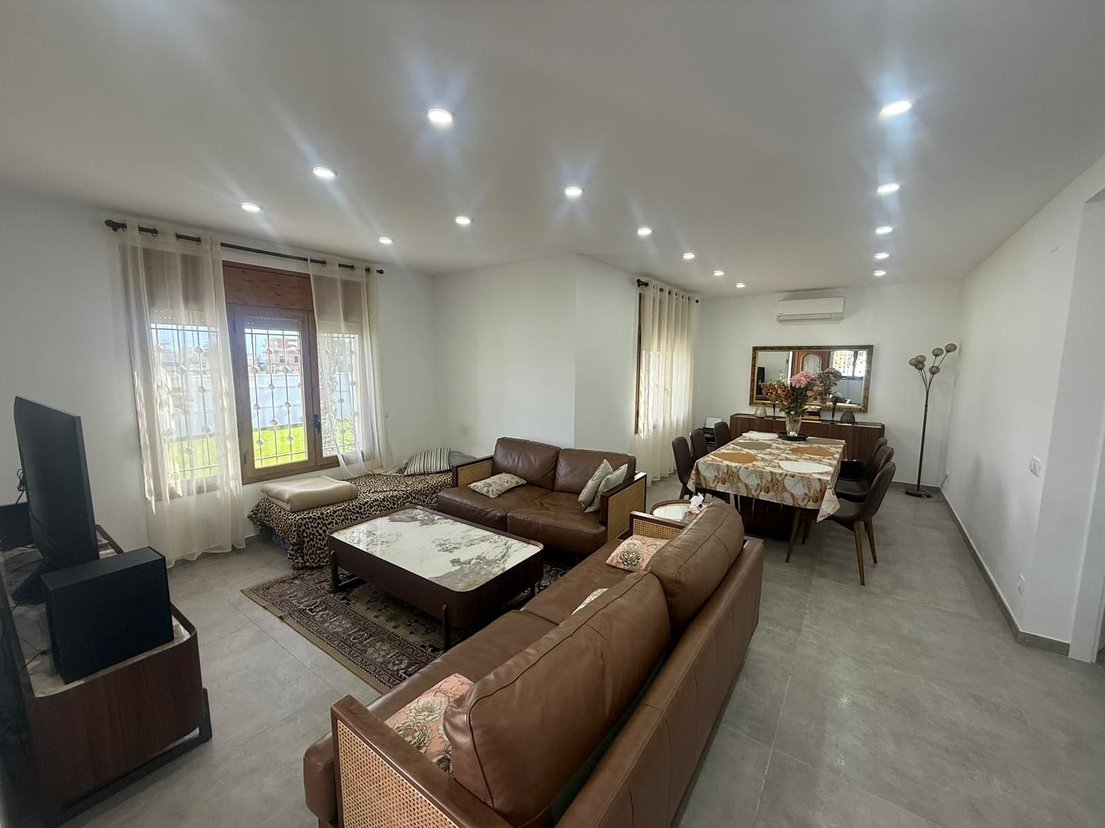 **Increible Chalet Independiente con piscina privada en el Corazón de Miami Playa** - Image 26