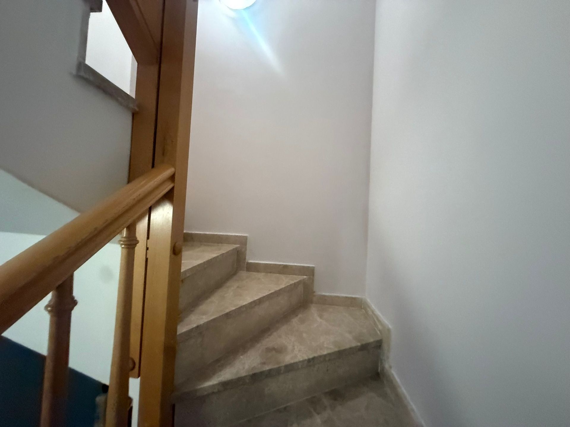 ¡Descubre tu nuevo hogar en Pino - Alto! Este chalet seminuevo, situado a solo 200 metros de la hermosa Playa Cristal, es el refugio perfecto para disfrutar del sol y la tranquilidad.  - Image 34