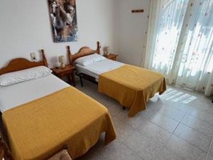 **Chalet Independiente en el Corazón de la Ciudad, con licencia turistica** - Image 25