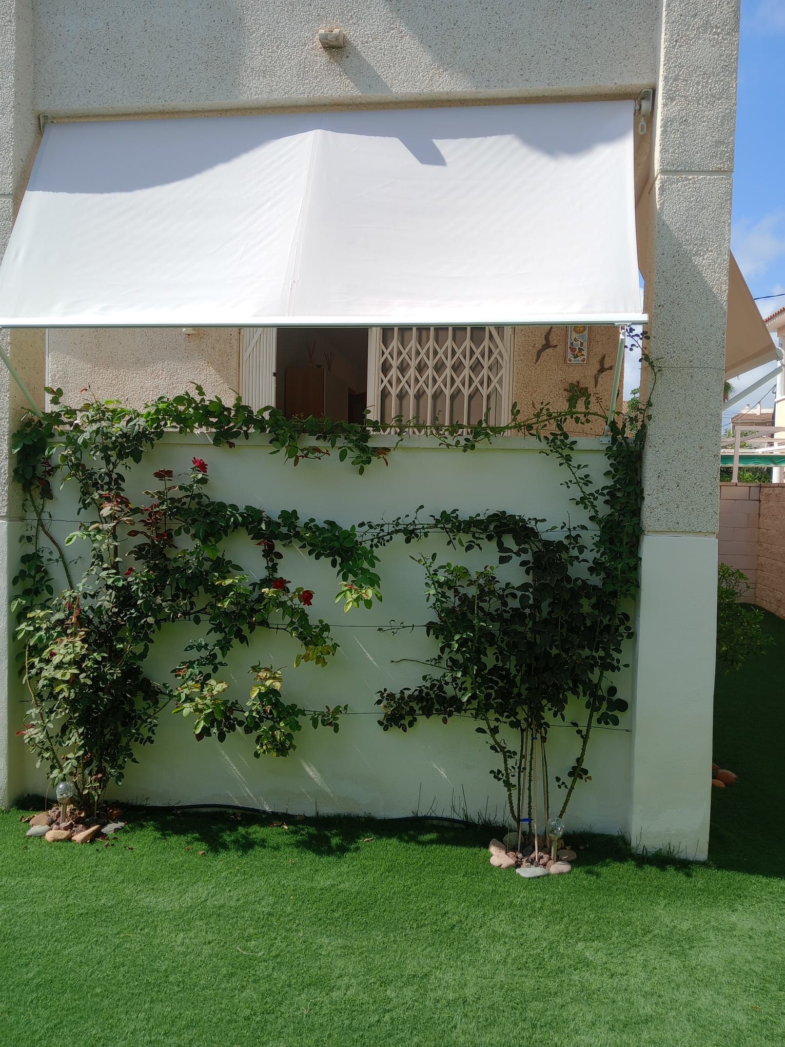 ¡Descubre tu nuevo hogar en este espectacular piso en planta baja, completamente reformado y ubicado a solo 100 metros de la playa en Cambrils - Image 14