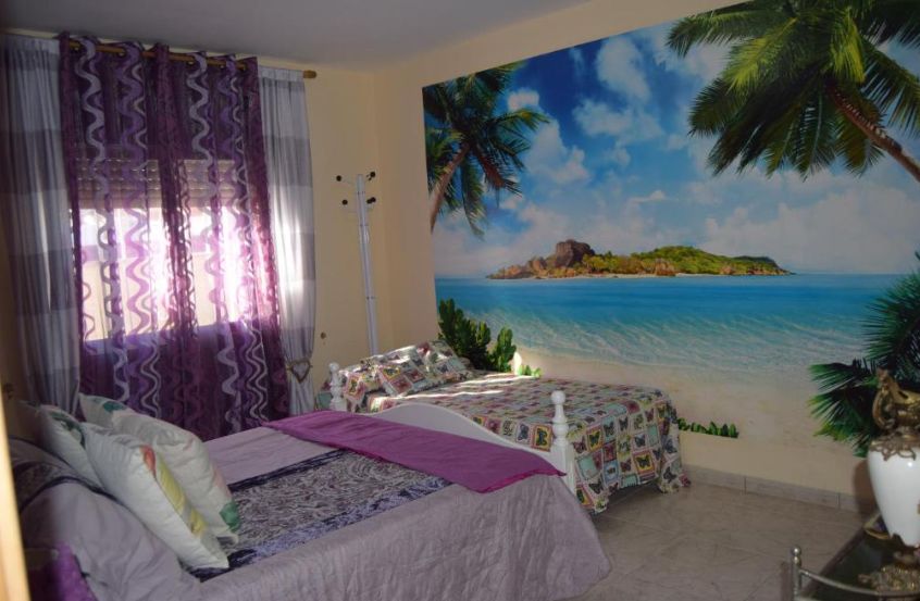 **Chalet Independiente en el Corazón de Miami Playa y con licencia turistica ** - Image 10