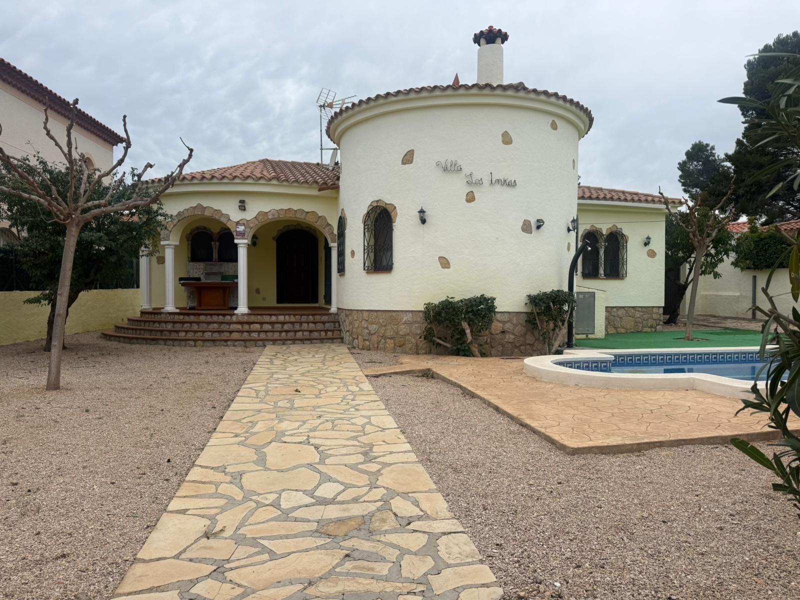 **Chalet Independiente en Venta - Ideal para Disfrutar del Verano y con licencia turistica** - Image 4