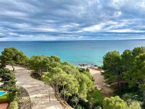 Apartamento co vistas al mar desde una ubicación privilegiada en Miami Playa - Image 1