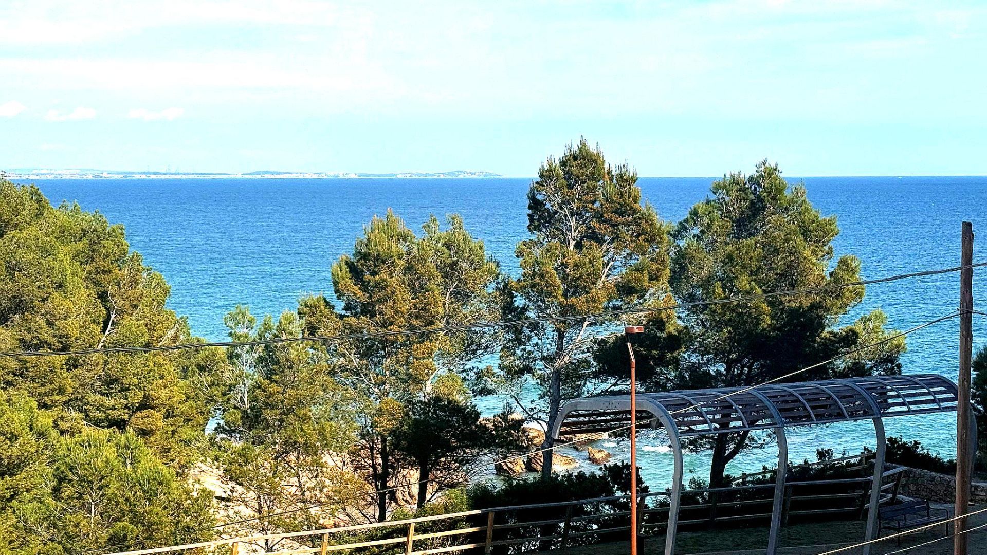 Apartamento co vistas al mar desde una ubicación privilegiada en Miami Playa - Image 3