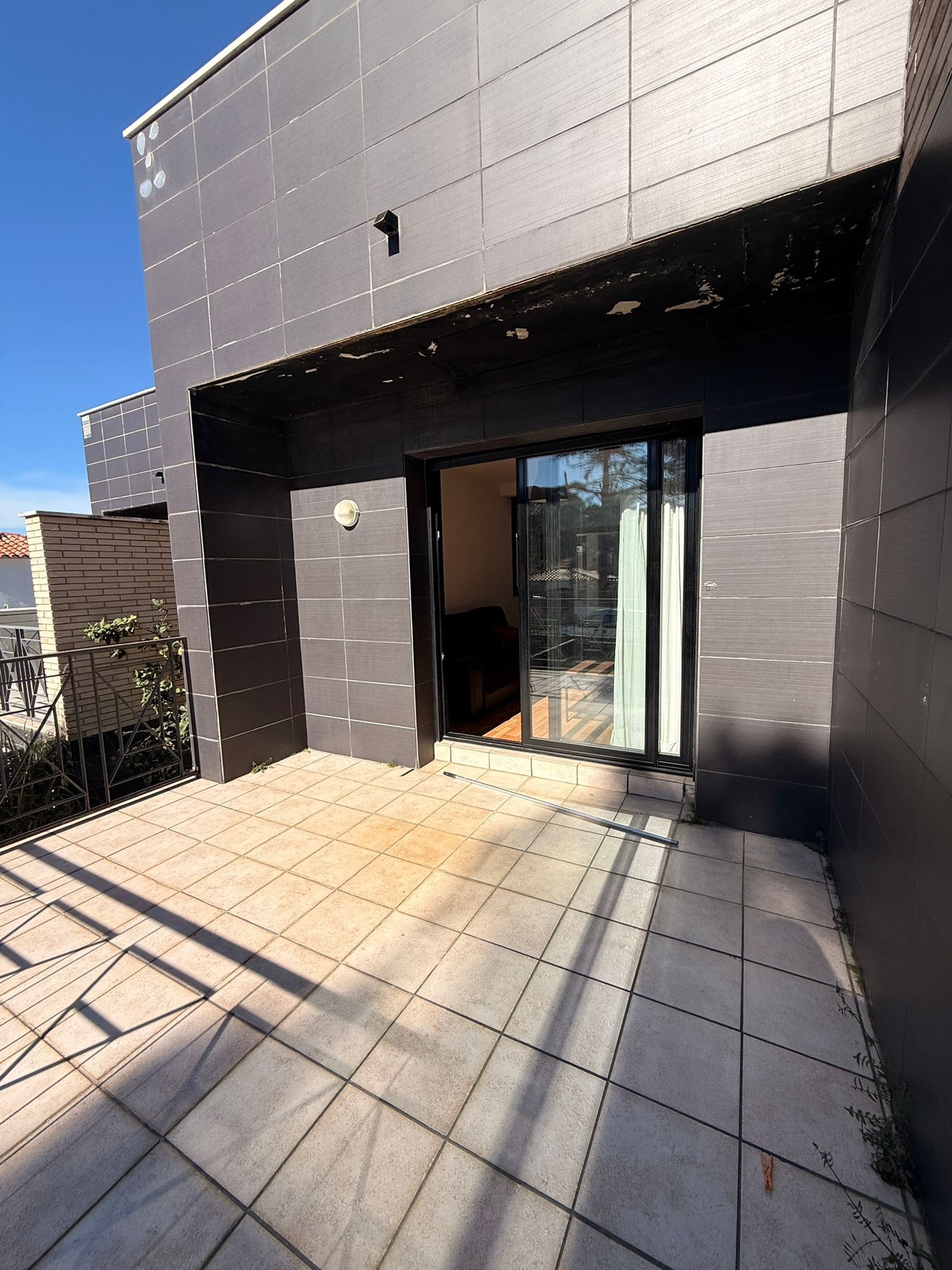 ¡Increible adosado en pleno centro de Miami Playa! - Image 6