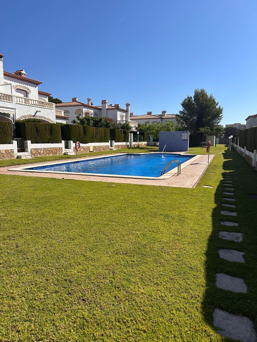Chalet Adosado en venta en Pino Alto, Miami Platja (SRI-115B) - Image 1